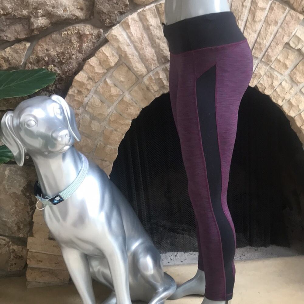 Kirkland Purple Yoga Leggings Women's Size Small - Picture 4 of 8